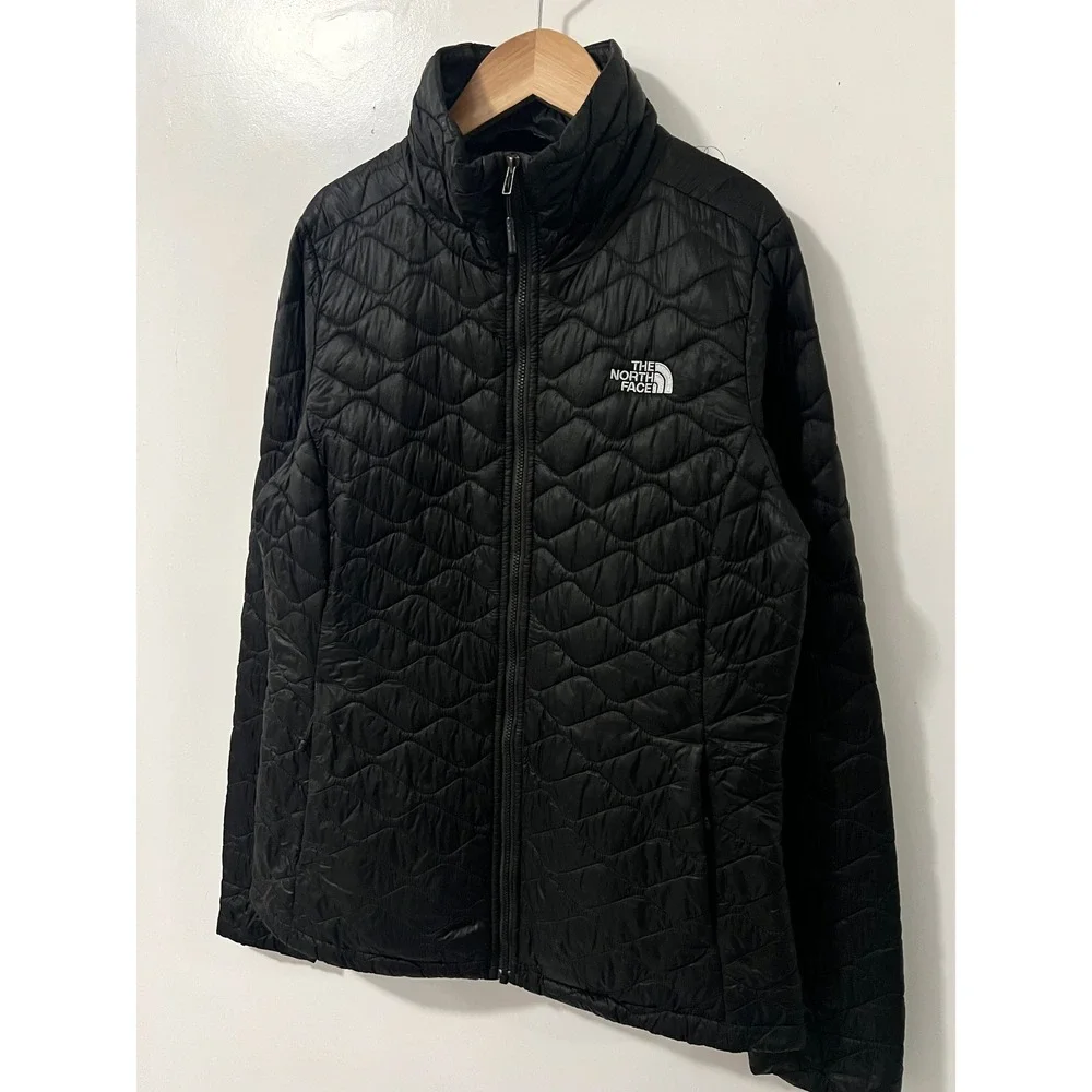 The North Face Women's Quilted Thermoball Eco Insulated‎ Jacket - Black - Picture 3 of 7